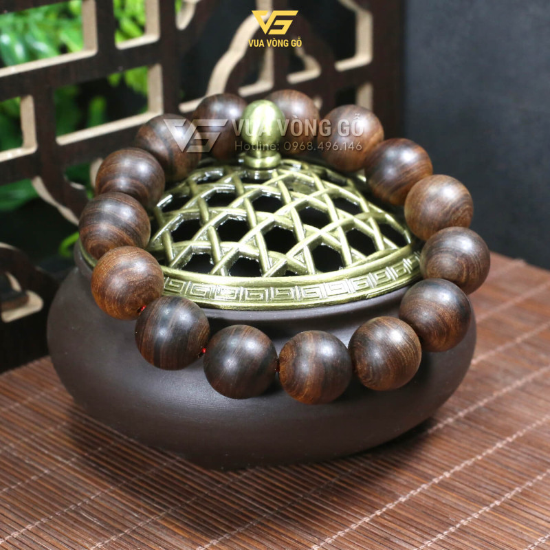 Vòng tay Bách xanh chính hãng tại Vua Vòng Gỗ, bảo hành 2 năm chất gỗ, hỗ trợ tư vấn miễn phí 24/7.