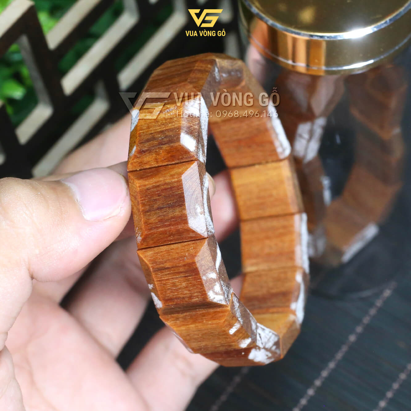 Vong-go-hoang-dan-ban-lach-06 Vòng tay gỗ Hoàng Đàn tuyết bản lách 18x18mm, phù hợp nam tay vừa và lớn, phong cách mạnh mẽ