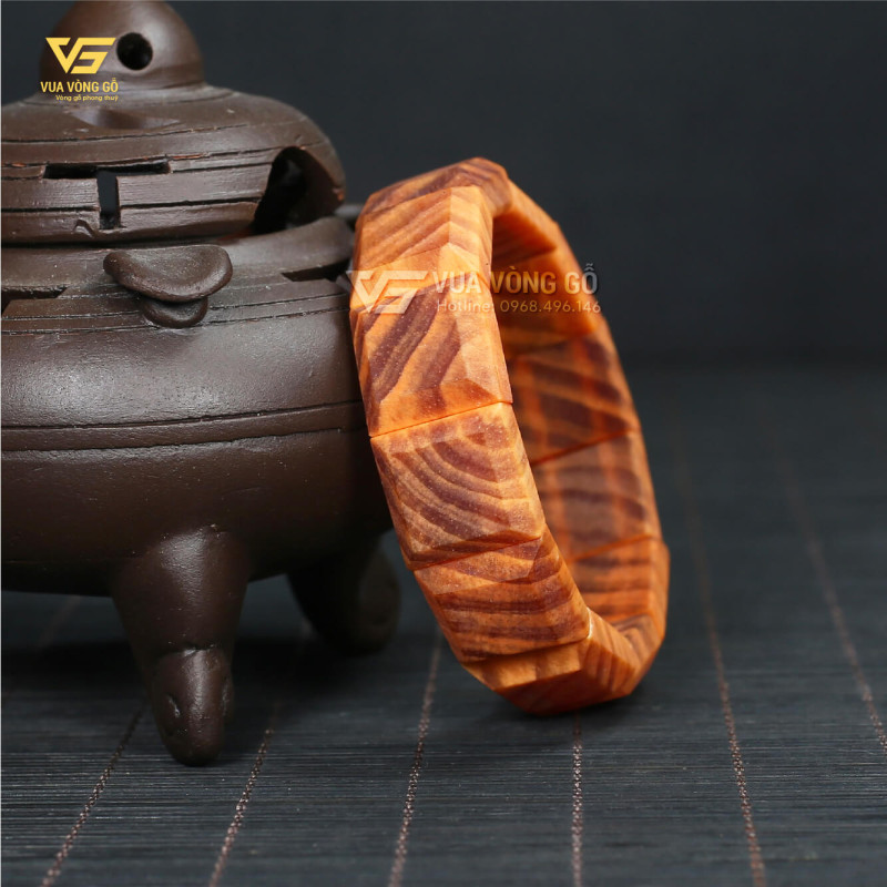 Vòng tay gỗ Huyết Long 15x15mm bản lách phù hợp nam nữ cổ tay vừa