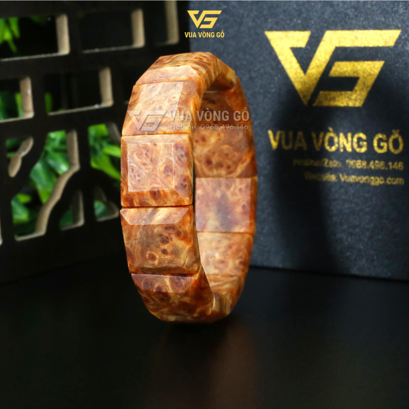 Vòng gỗ Huyết Long Bản lách gỗ Nu già, màu đỏ ấm, bản vuông sắc nét