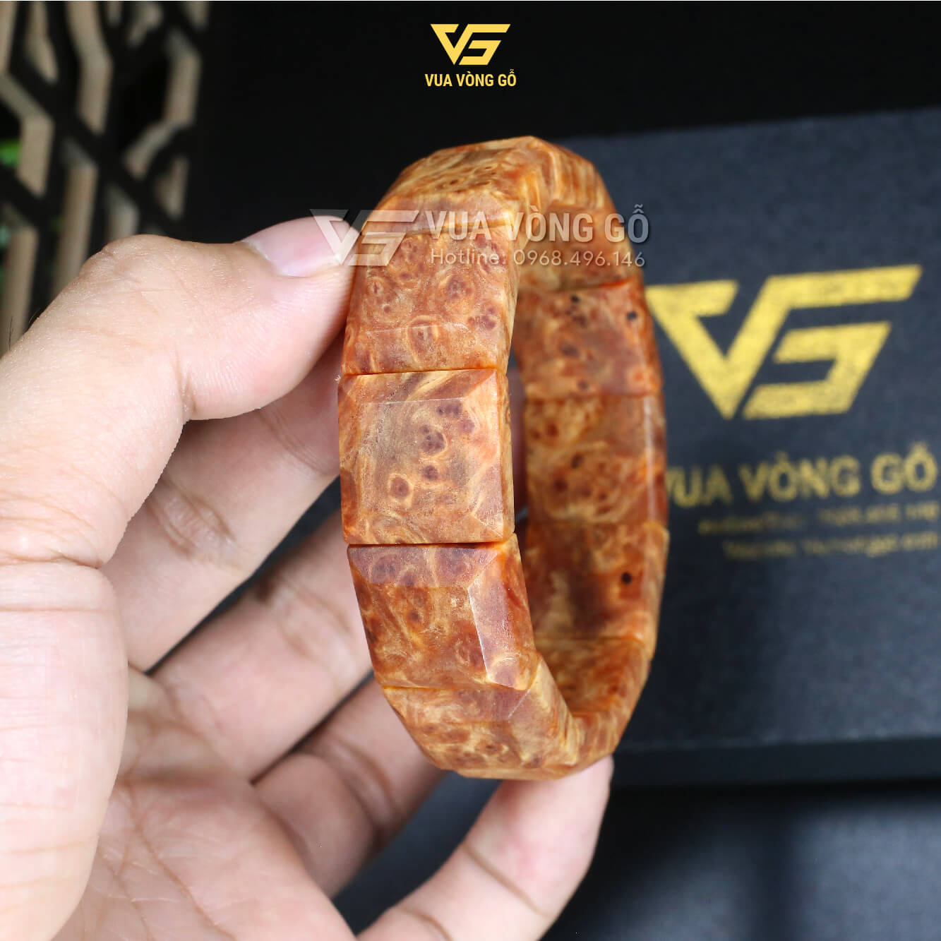 Vòng gỗ Nu Huyết Long Bản Lách Thấu Quang Chìm Nước bản 18x18mm | Vua Vòng Gỗ Vòng gỗ Huyết Long Bản lách cỡ bản 18x18mm Nu hoa đặc, bản vuông đều, gỗ già nhiều dầu