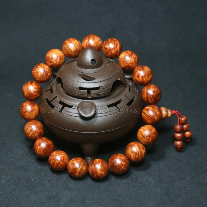 trang-18-hat-nu-huyet-long-niem-phat