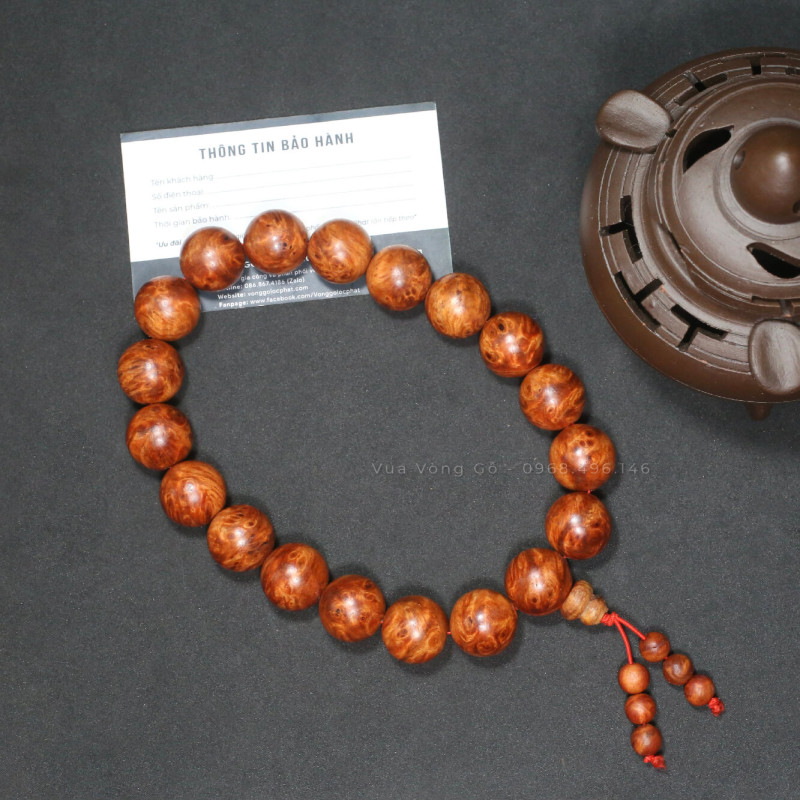 trang-18-hat-nu-huyet-long-niem-phat